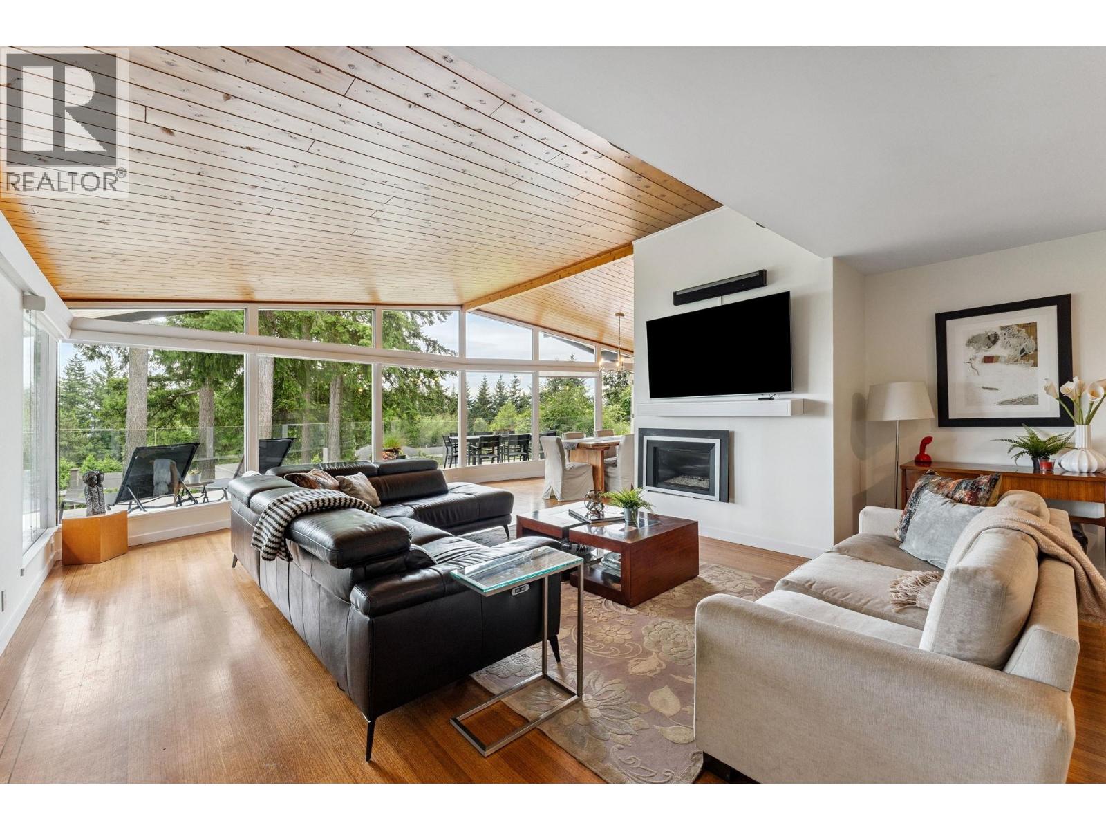 4375 Woodcrest Road Property Photo 14