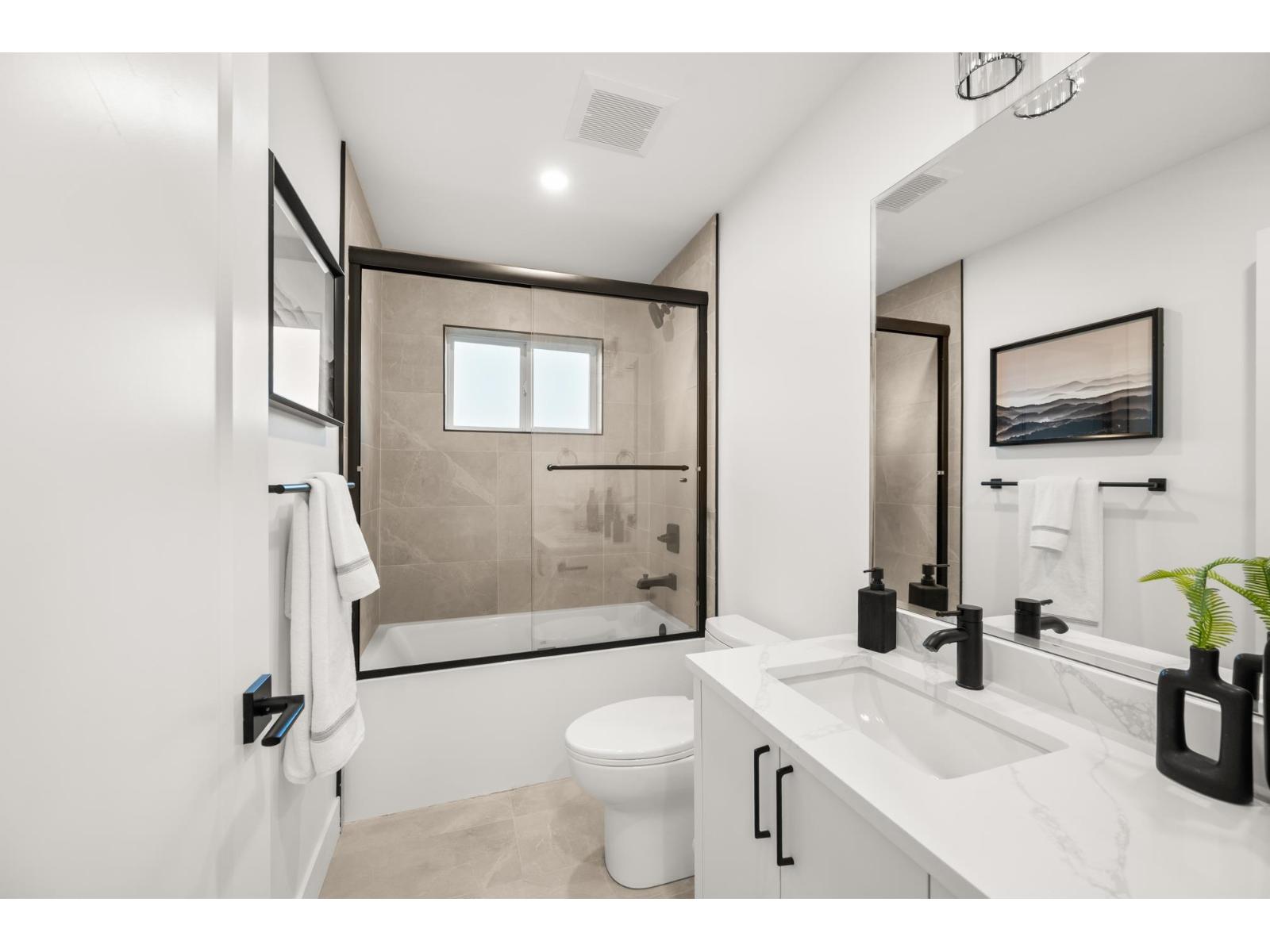 1 2491 Lynden Street Property Photo 26