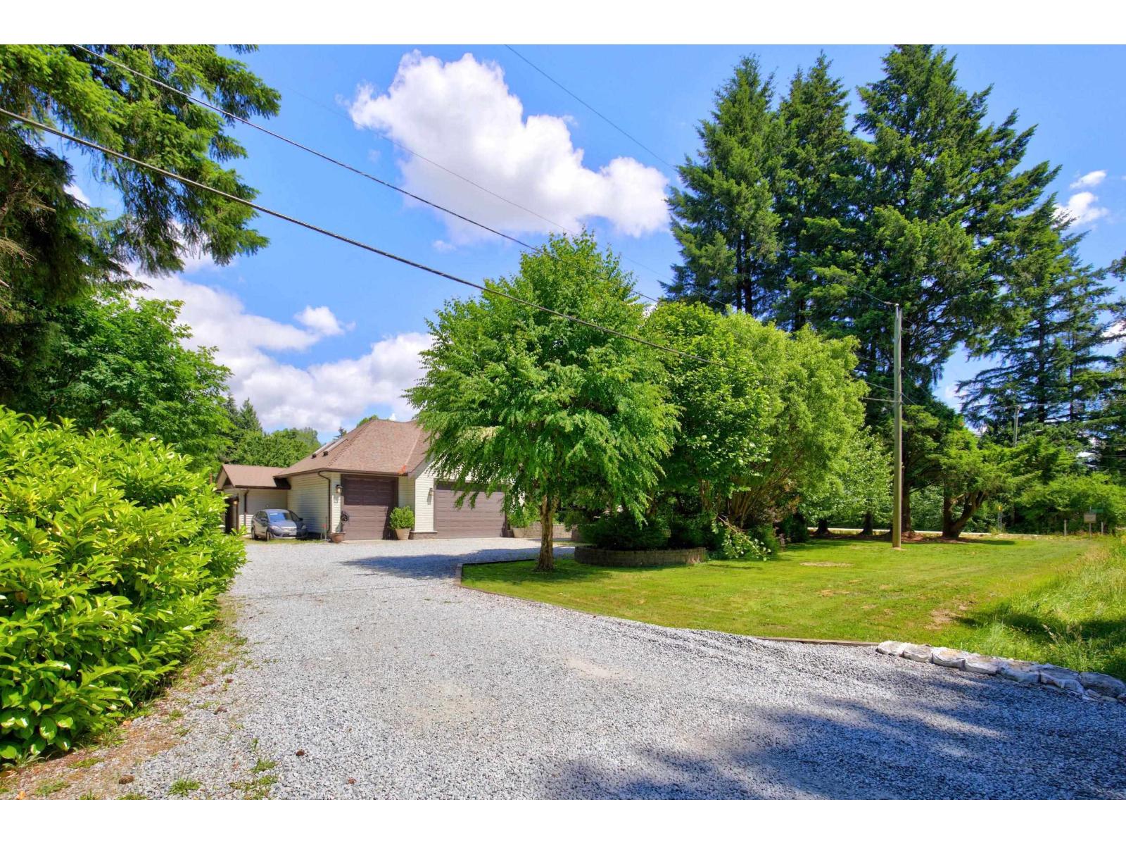 19185 90 Avenue Property Photo 5