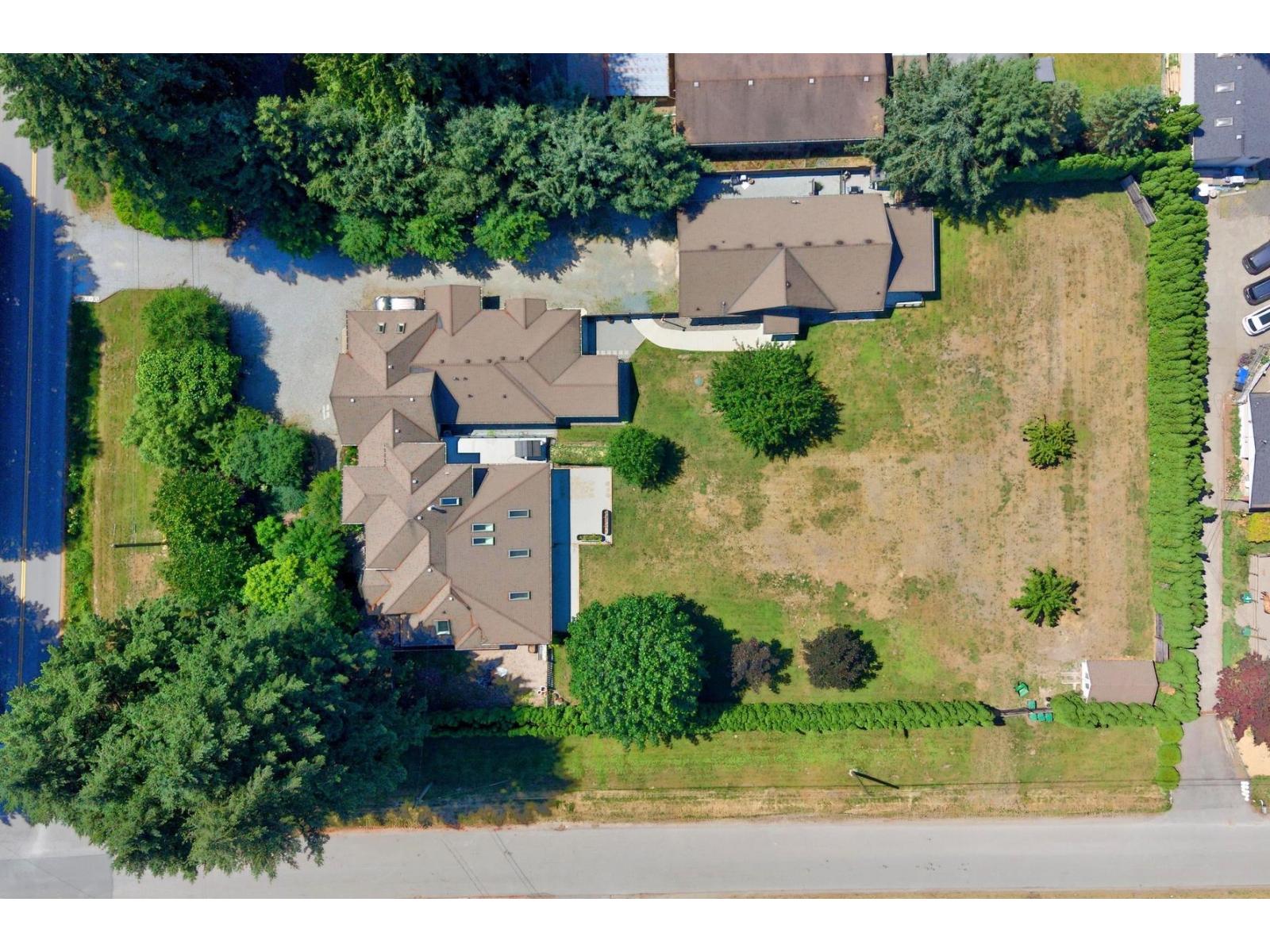 19185 90 Avenue Property Photo 6