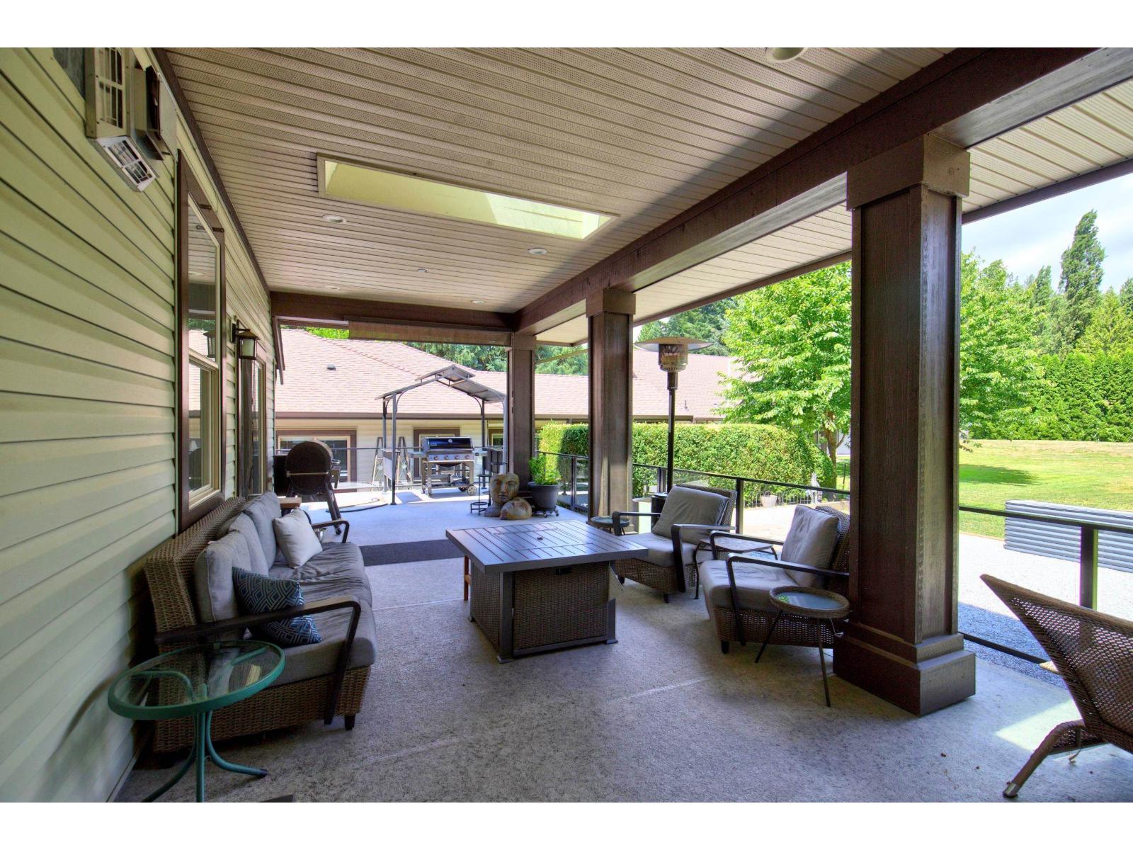 19185 90 Avenue Property Photo 14