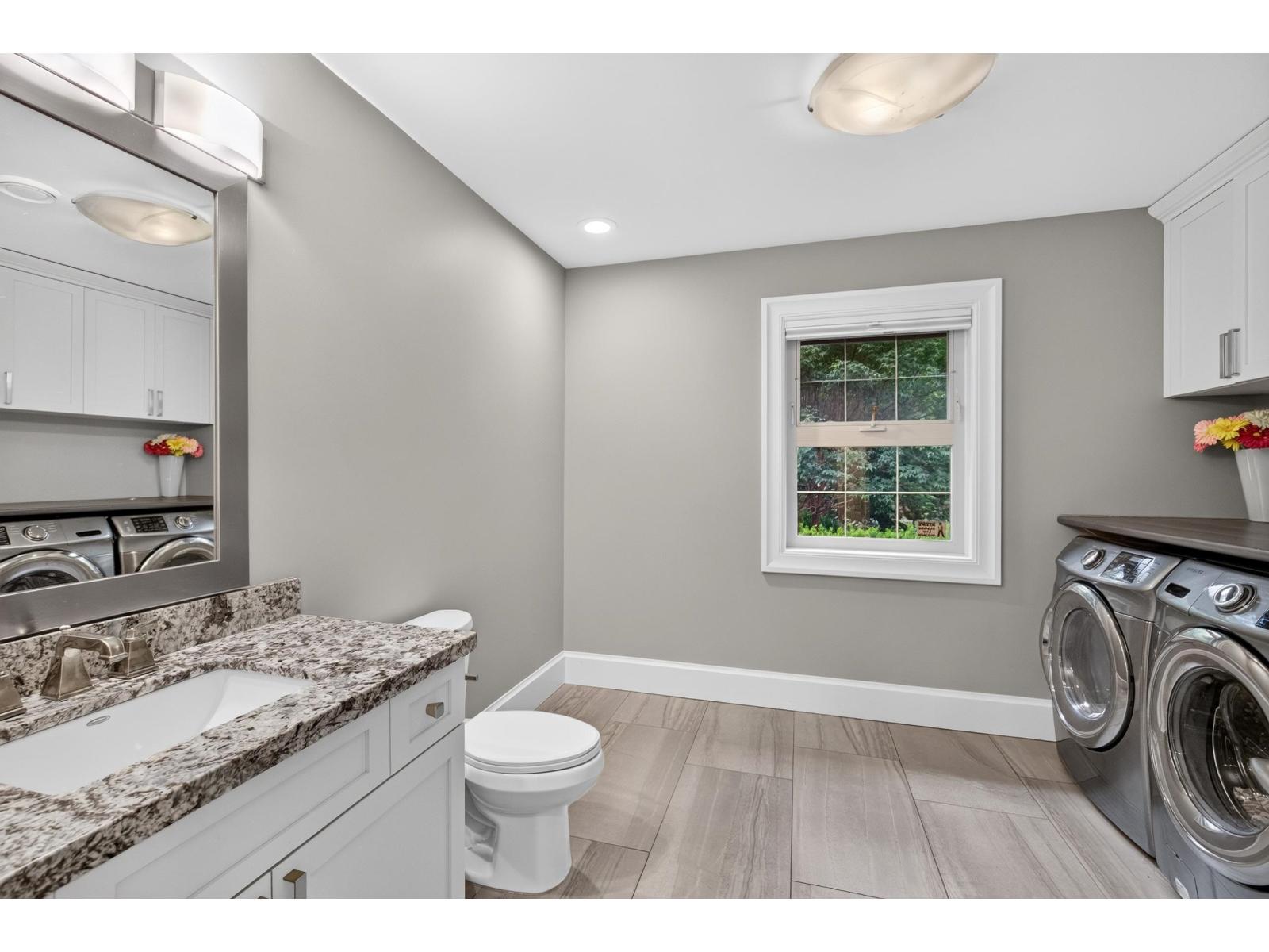 19185 90 Avenue Property Photo 29