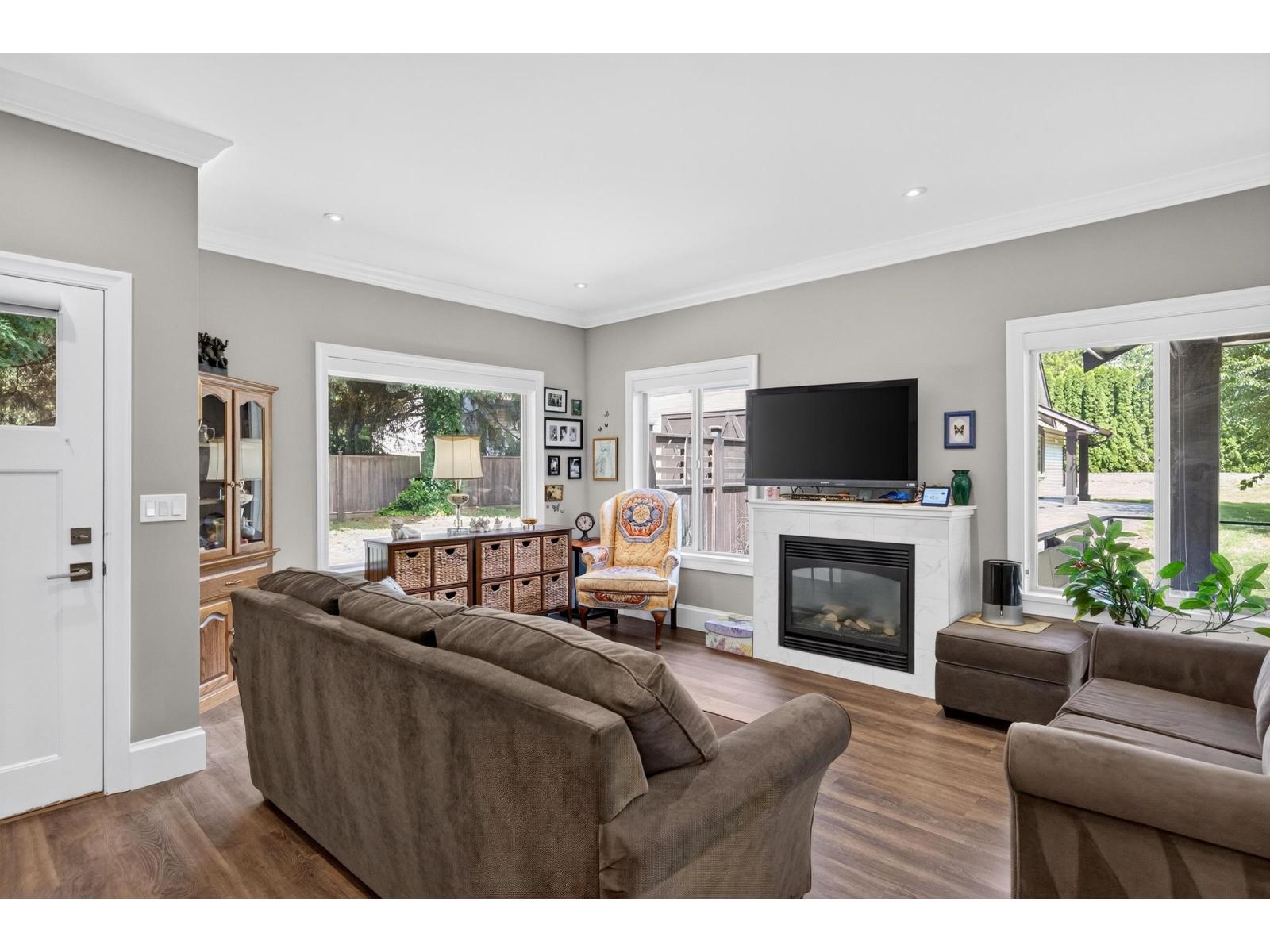 19185 90 Avenue Property Photo 36