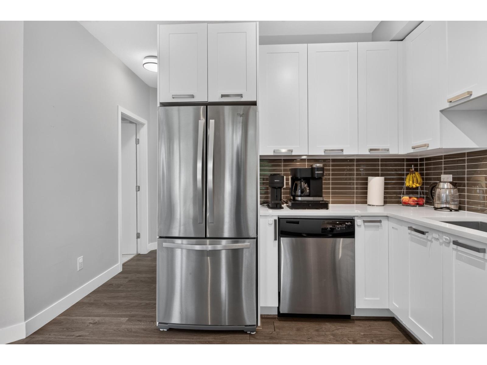 206 15388 105 Avenue Property Photo 12