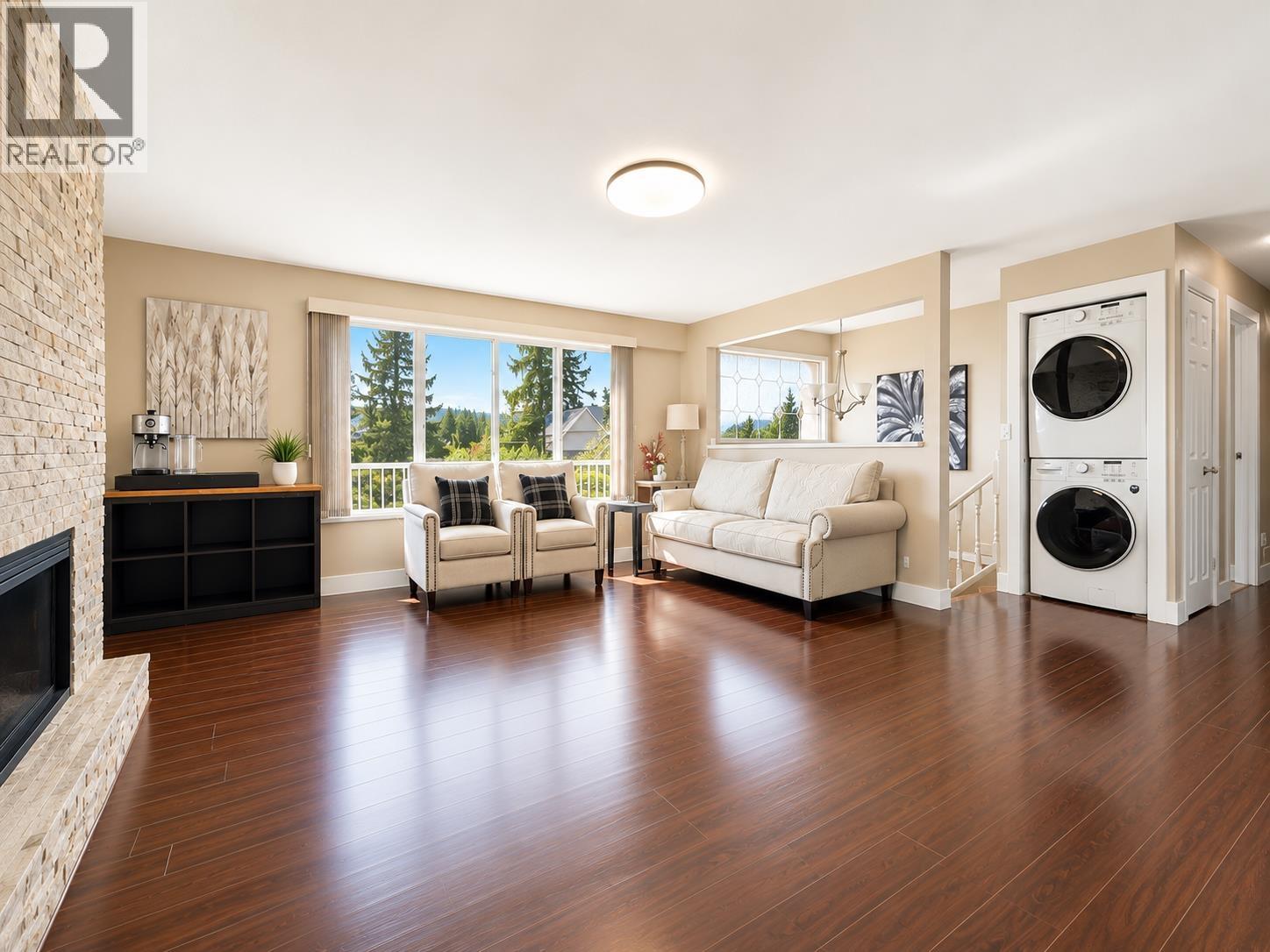 443 Mundy Street Property Photo 10