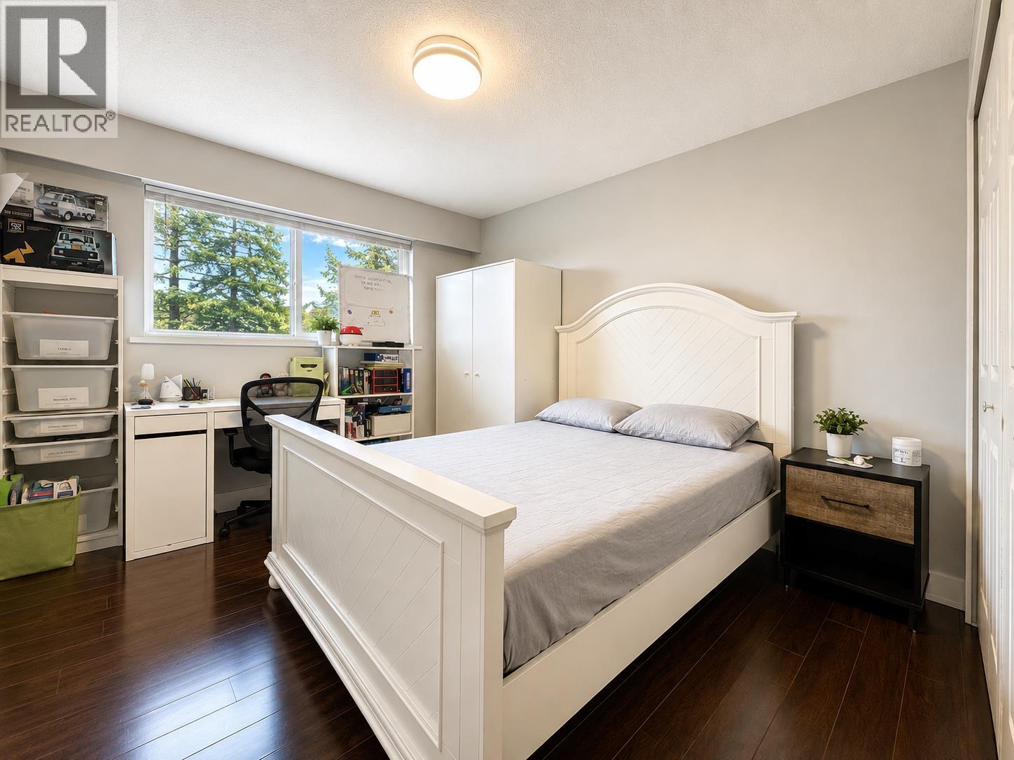 443 Mundy Street Property Photo 12
