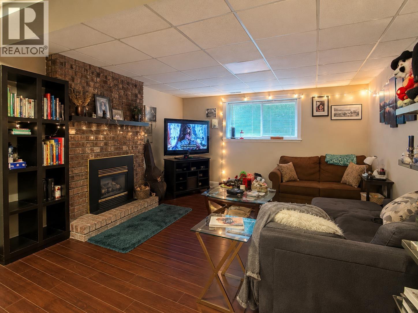 443 Mundy Street Property Photo 17