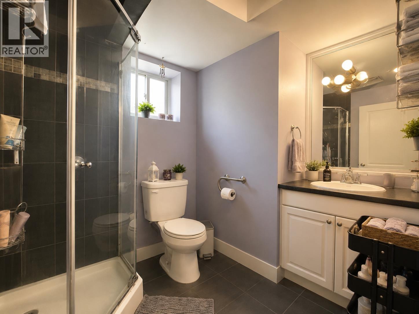 443 Mundy Street Property Photo 21