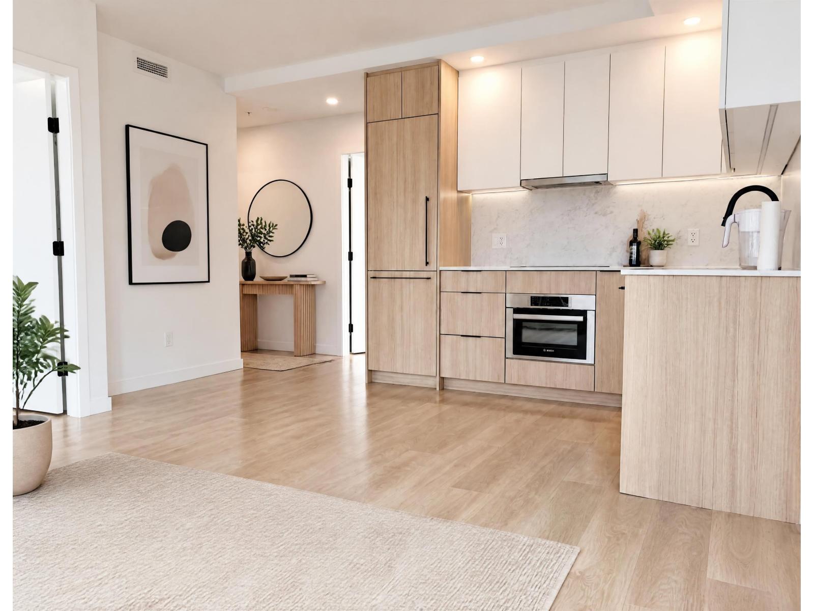 1511 13685 102ND AVENUE Property Photo 1