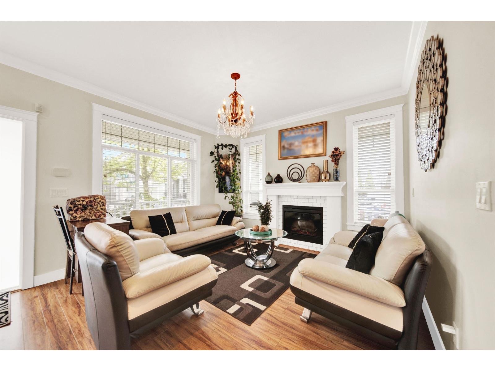 7051 144b Street Property Photo 4