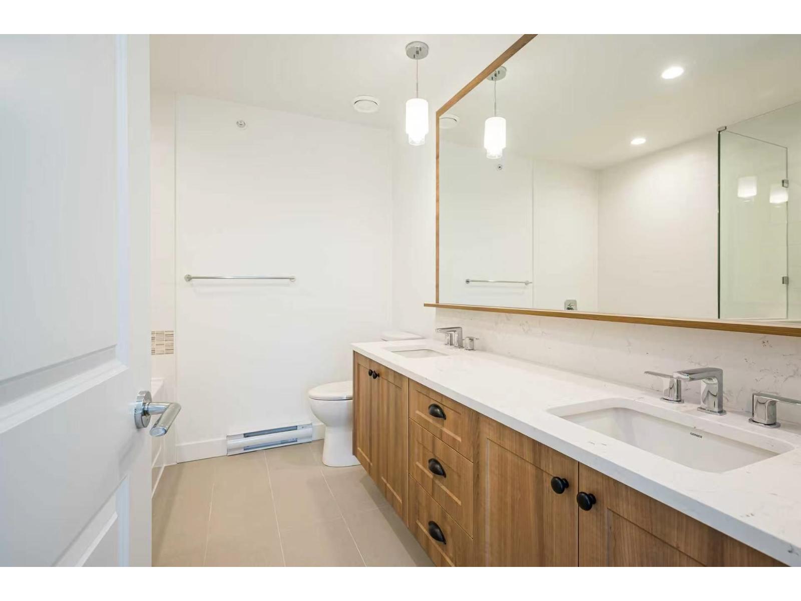 2 20487 65 Avenue Property Photo 13