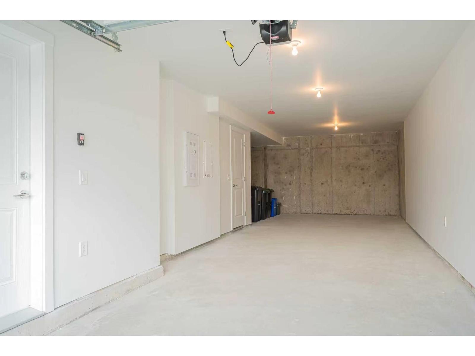 2 20487 65 Avenue Property Photo 17