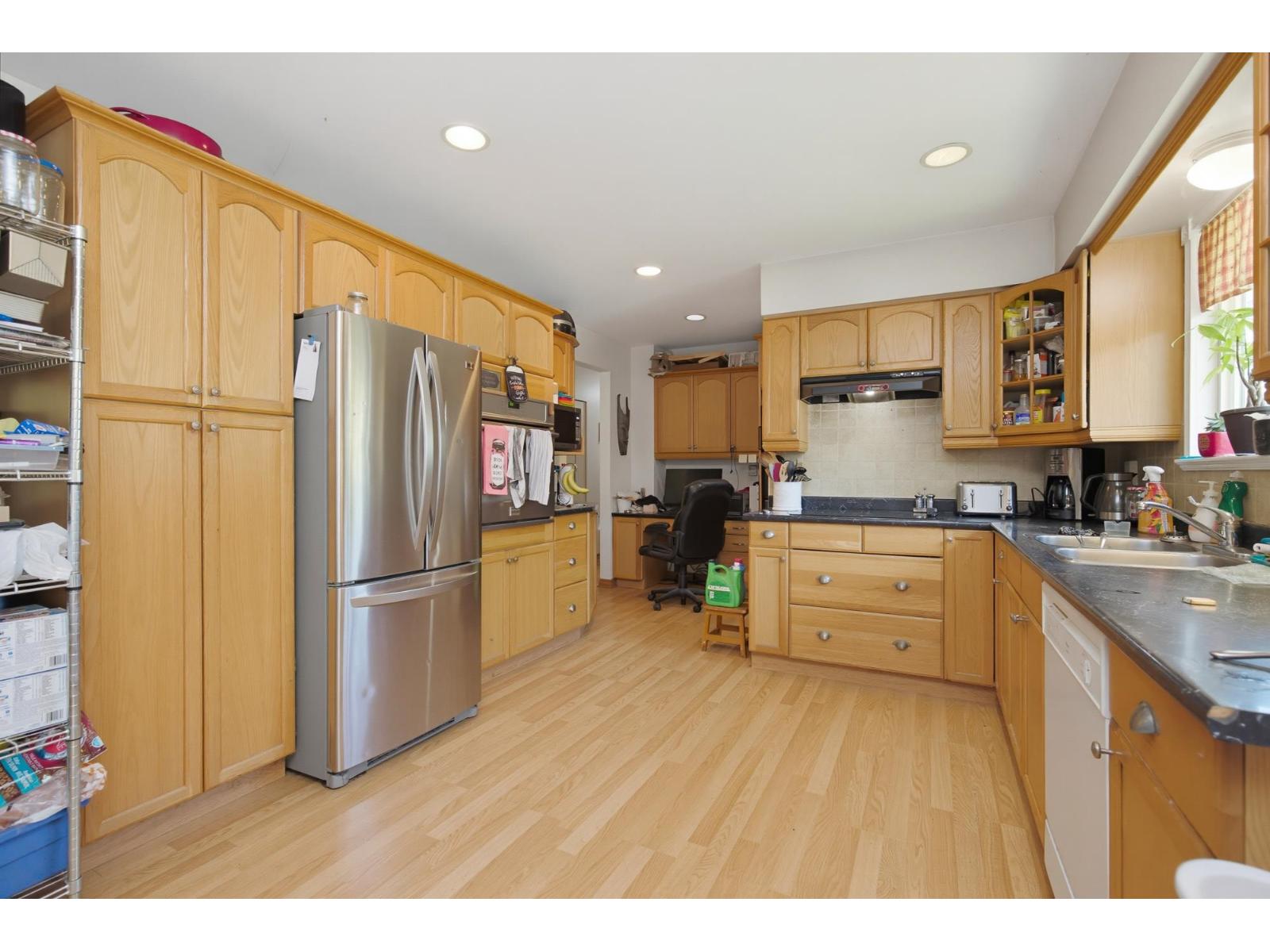 34828 Brient Street Property Photo 6