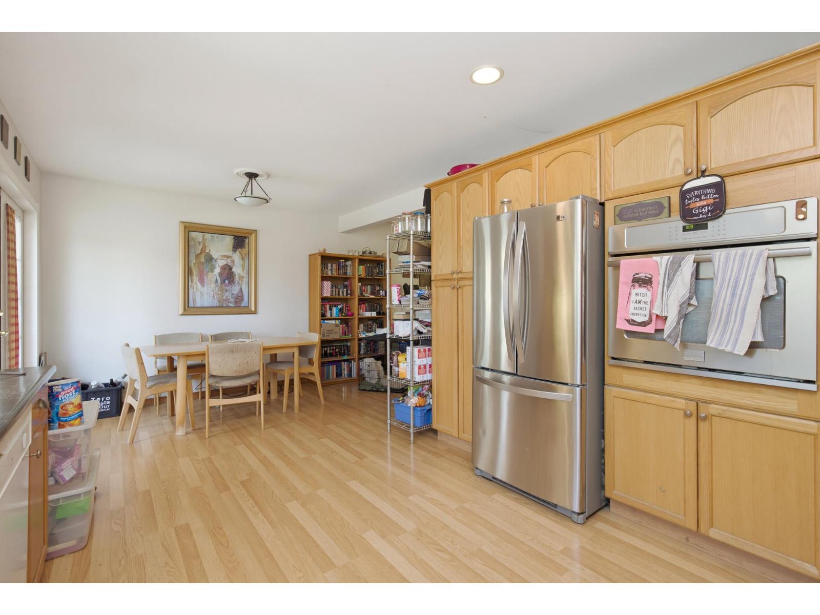 34828 Brient Street Property Photo 8