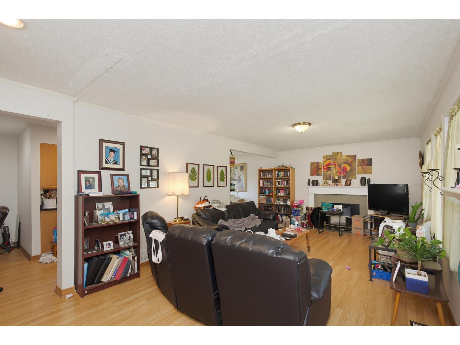34828 Brient Street Property Photo 12