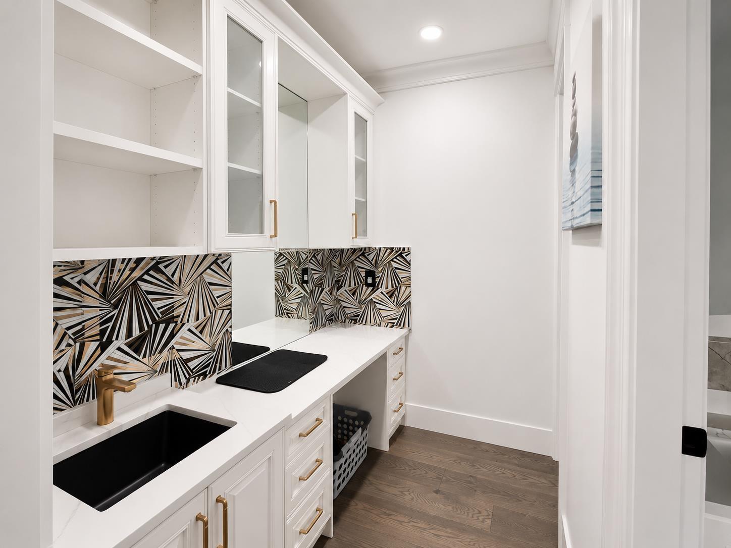 14203 Trites Road Property Photo 22