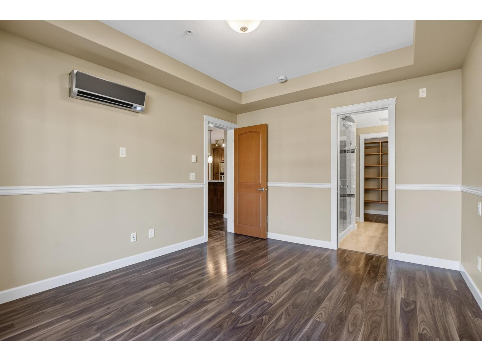 314 2860 Trethewey Street Property Photo 19