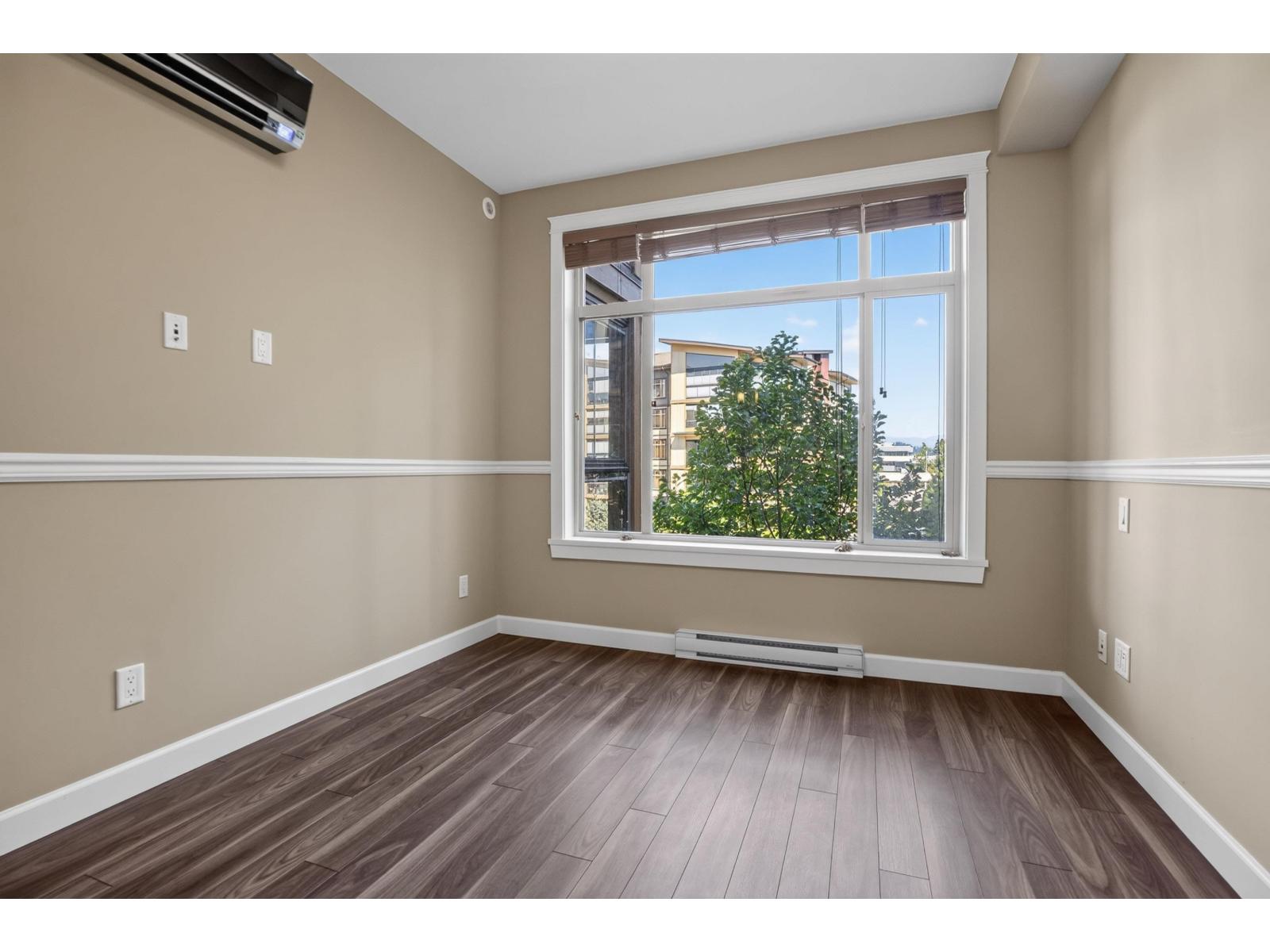 314 2860 Trethewey Street Property Photo 25