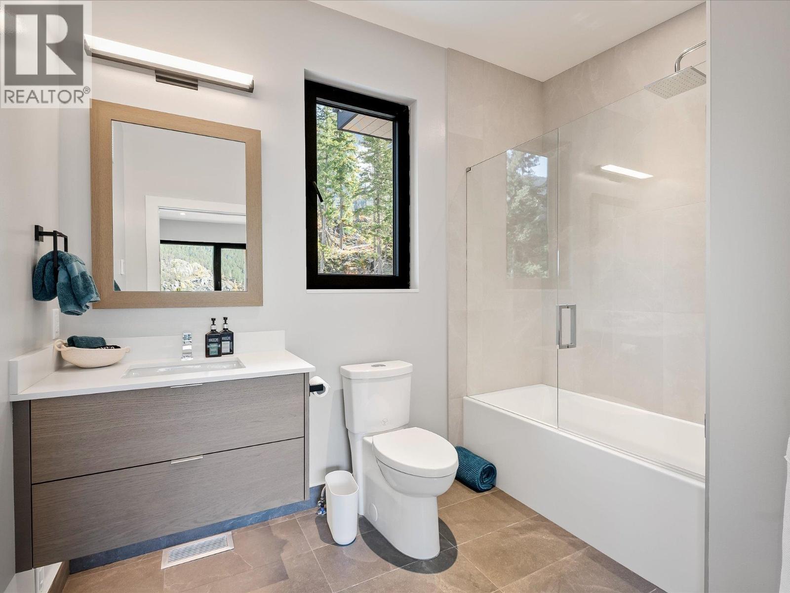 9292 Steller's Way Property Photo 20