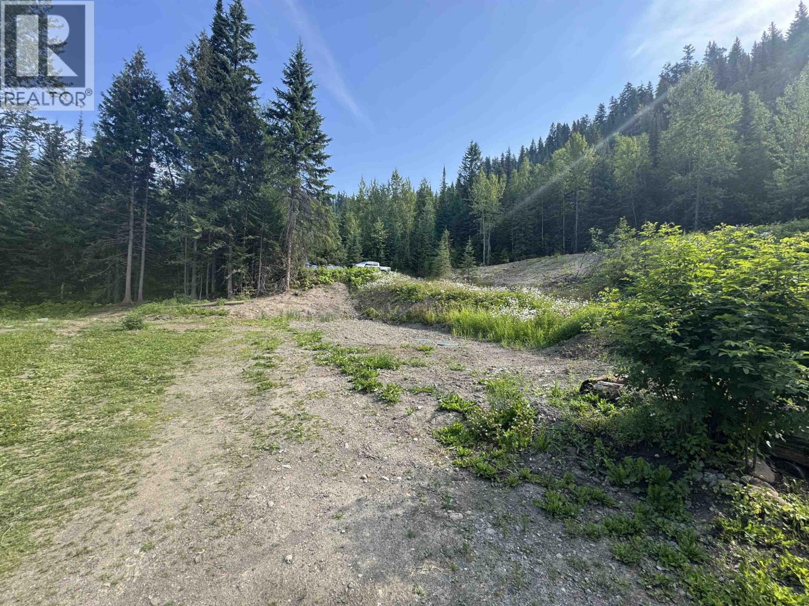 6390 Keithley Creek Road Property Photo 19
