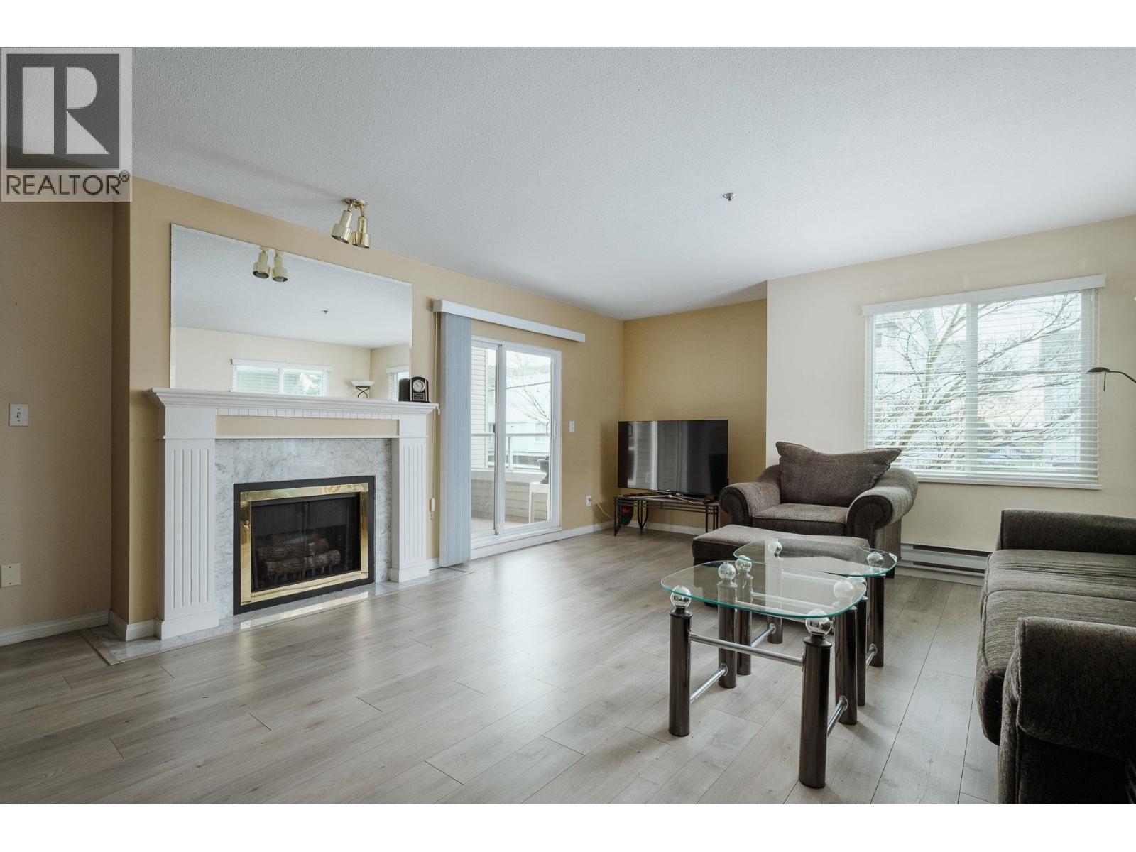 205 4988 47a Avenue Property Photo 7