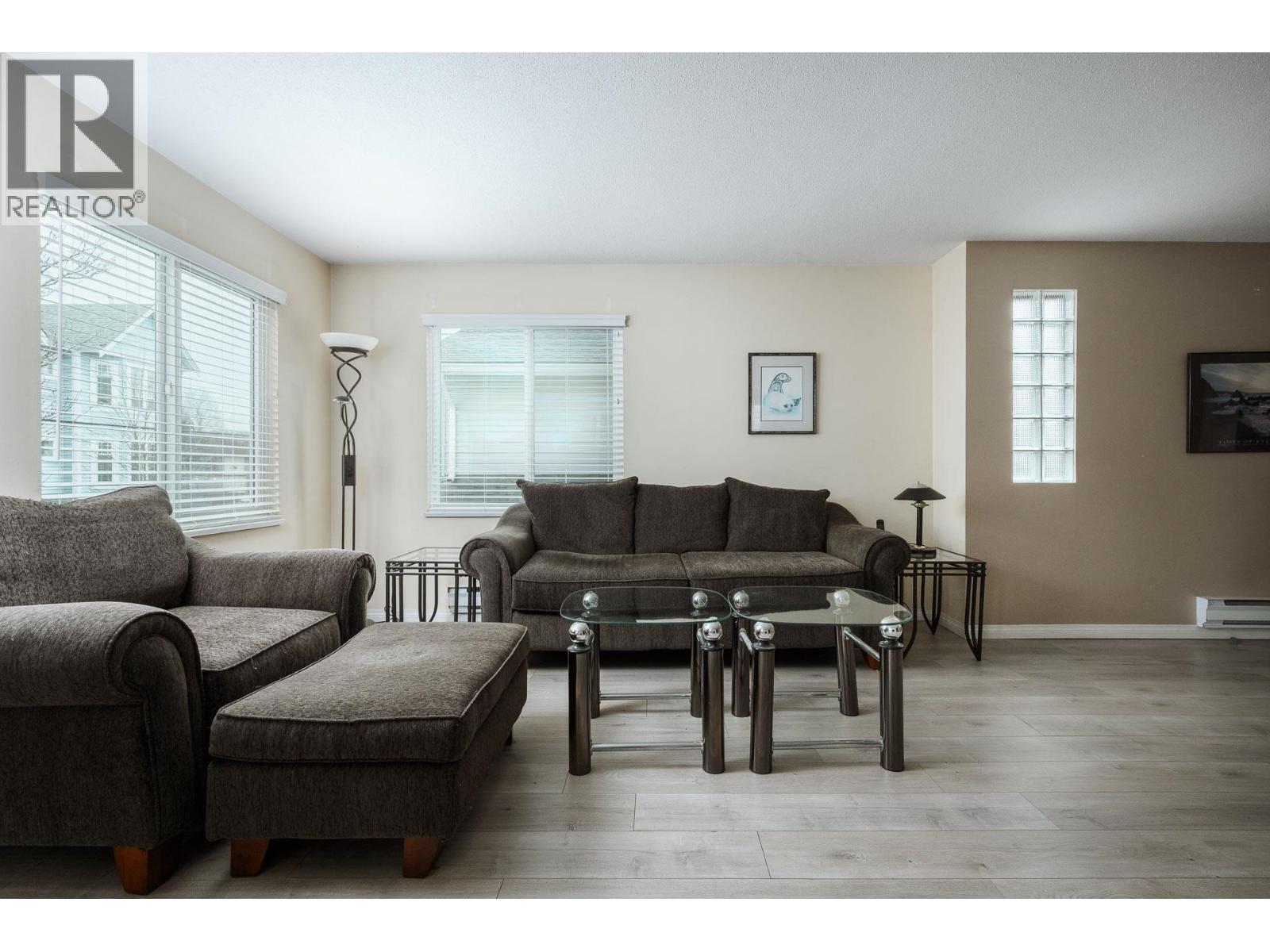 205 4988 47a Avenue Property Photo 10