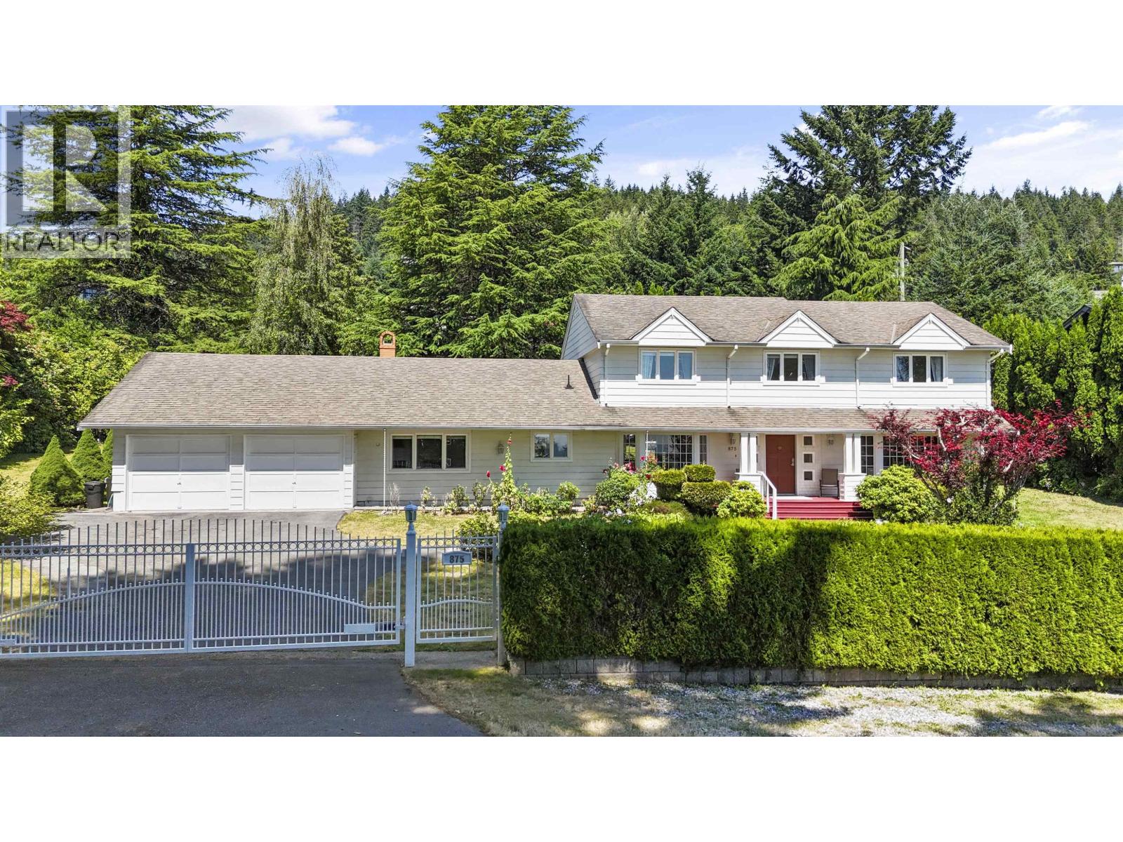 875 GREENWOOD ROAD Property Photo 1