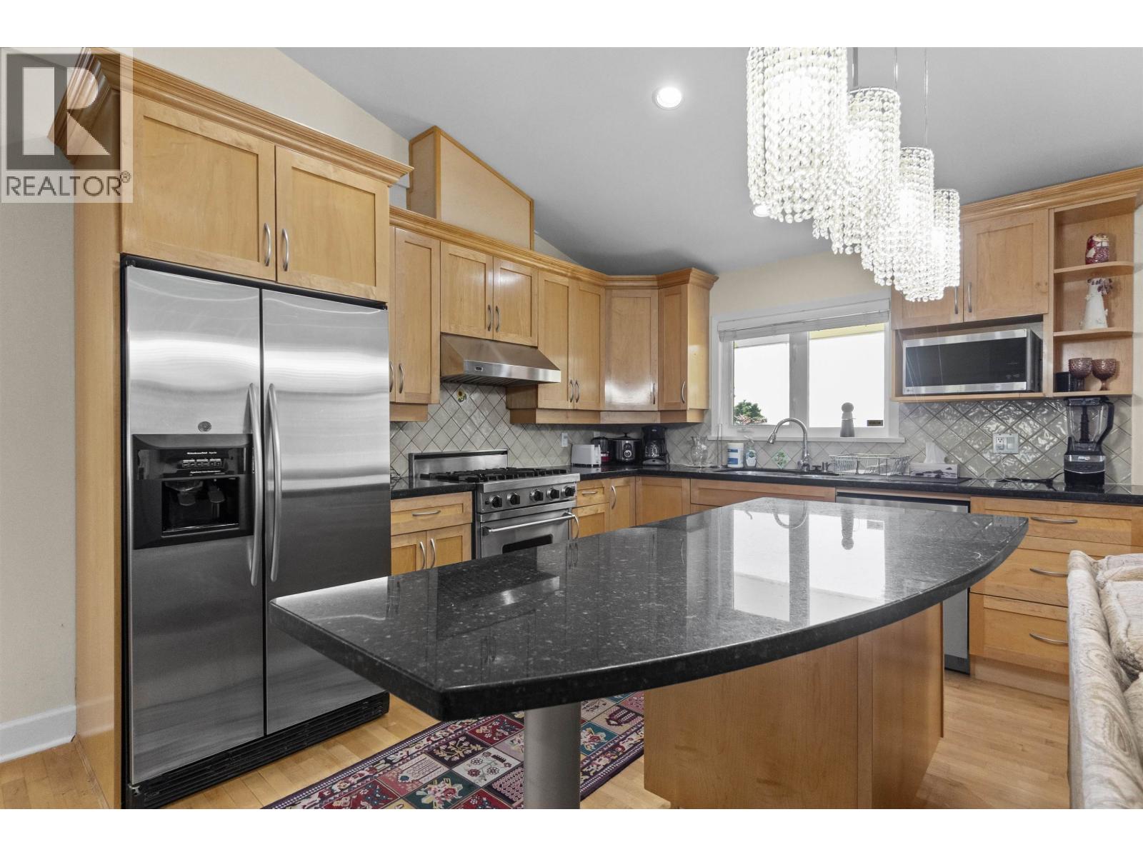 875 Greenwood Road Property Photo 19