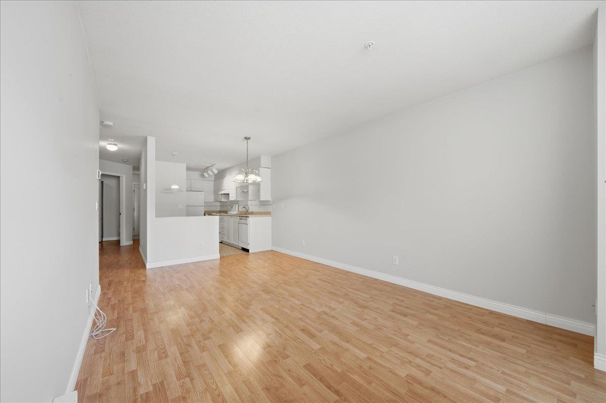 210 2963 Nelson Place Property Photo 5