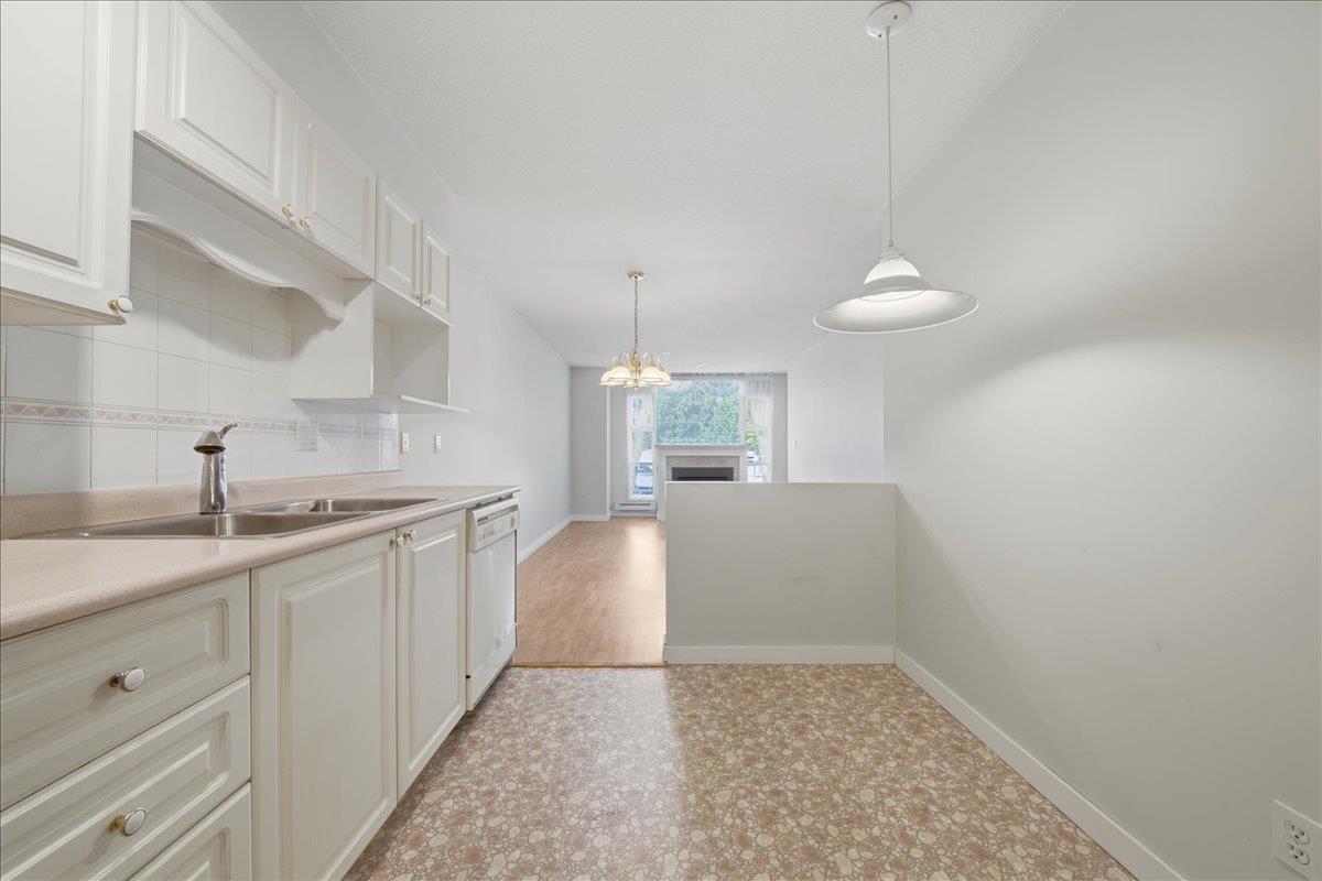 210 2963 Nelson Place Property Photo 13