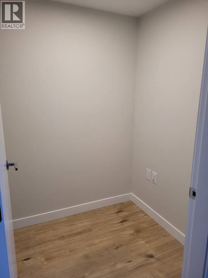 807 3430 E Kent Avenue South Property Photo 8