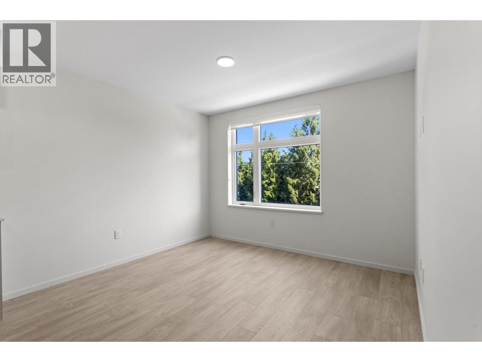 410 3264 Vanness Avenue Property Photo 9
