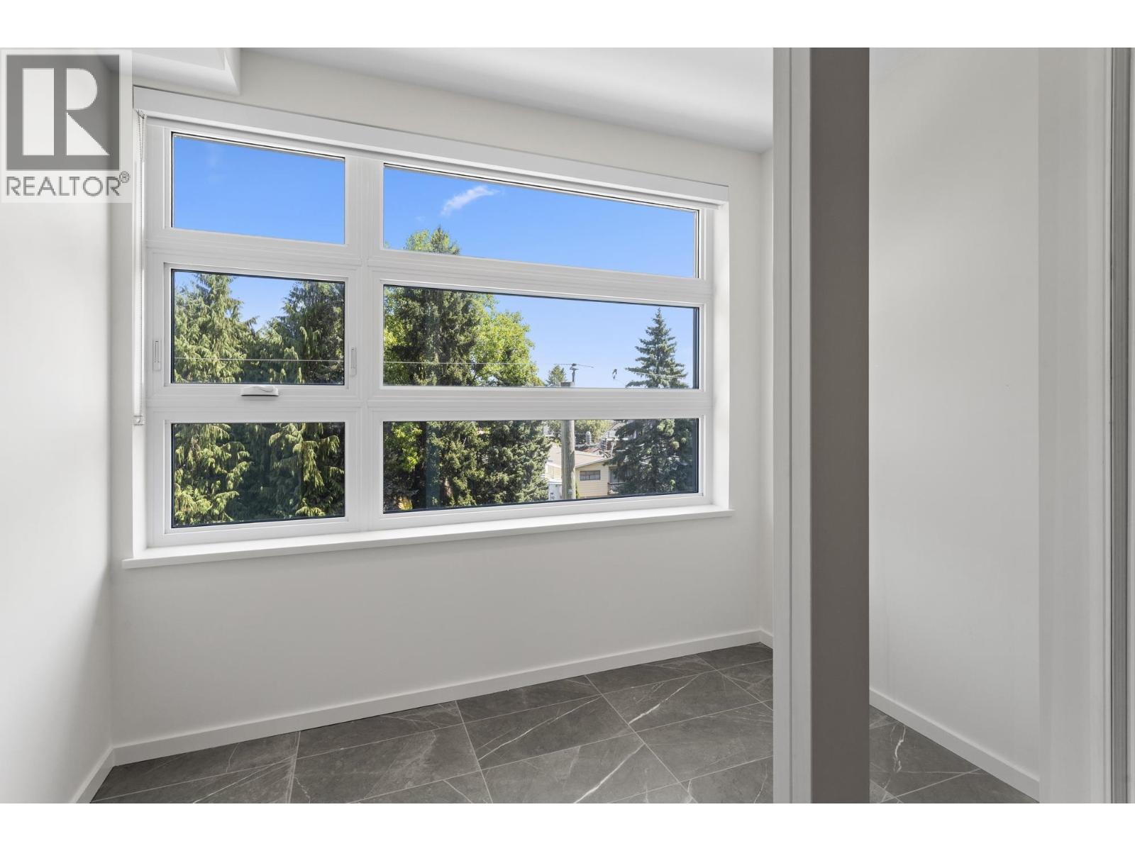410 3264 Vanness Avenue Property Photo 14
