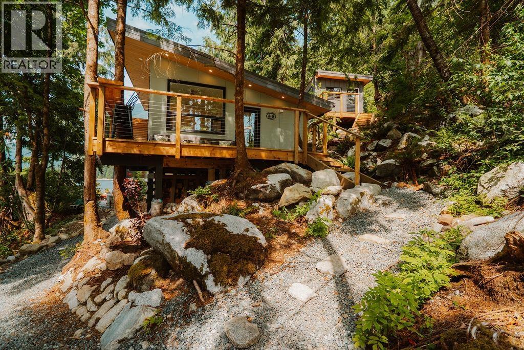 14 E Croker Island Property Photo 1