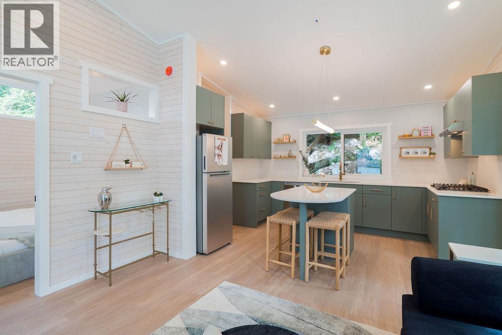 14 E Croker Island Property Photo 7