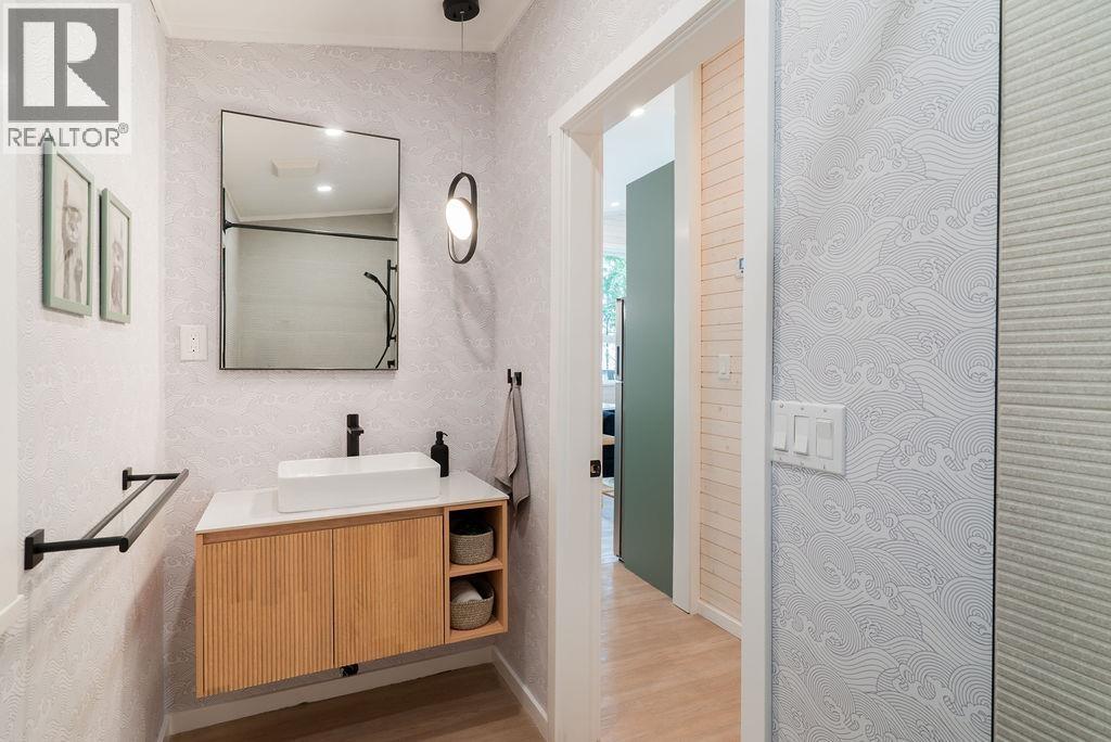 14 E Croker Island Property Photo 23