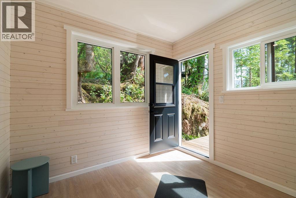 14 E Croker Island Property Photo 33