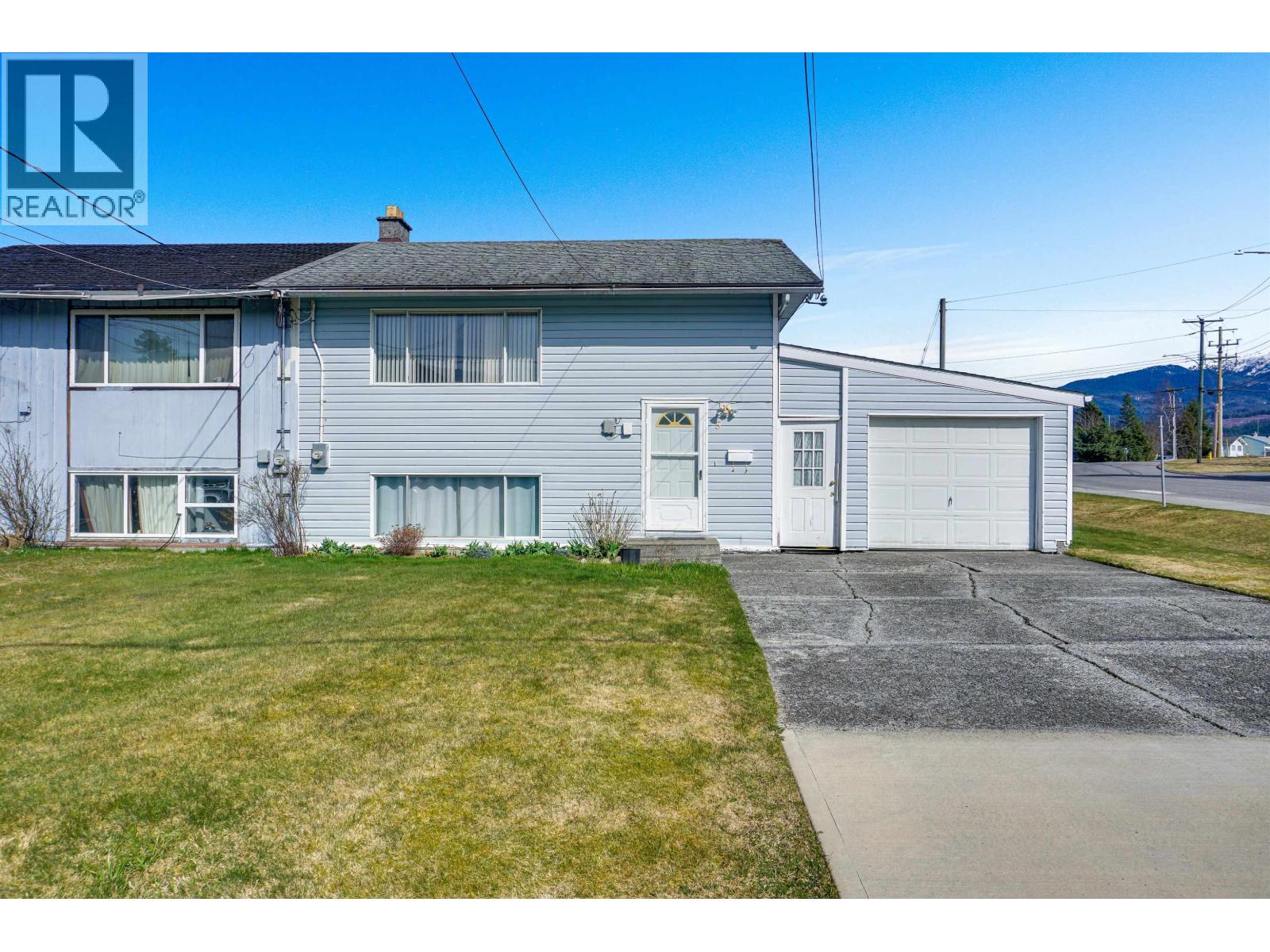 5 GREBE STREET