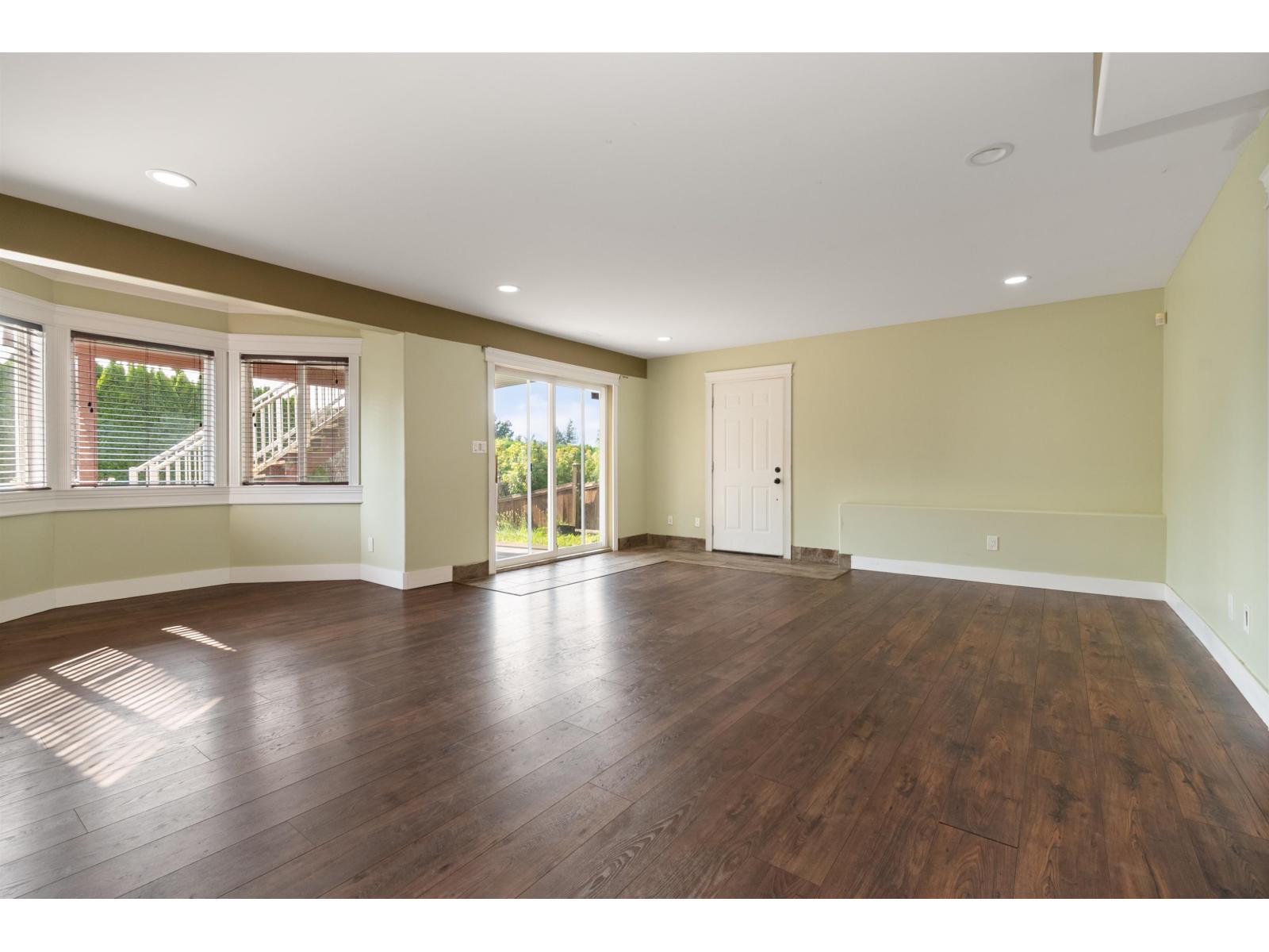 5669 Stonehaven Street Property Photo 31