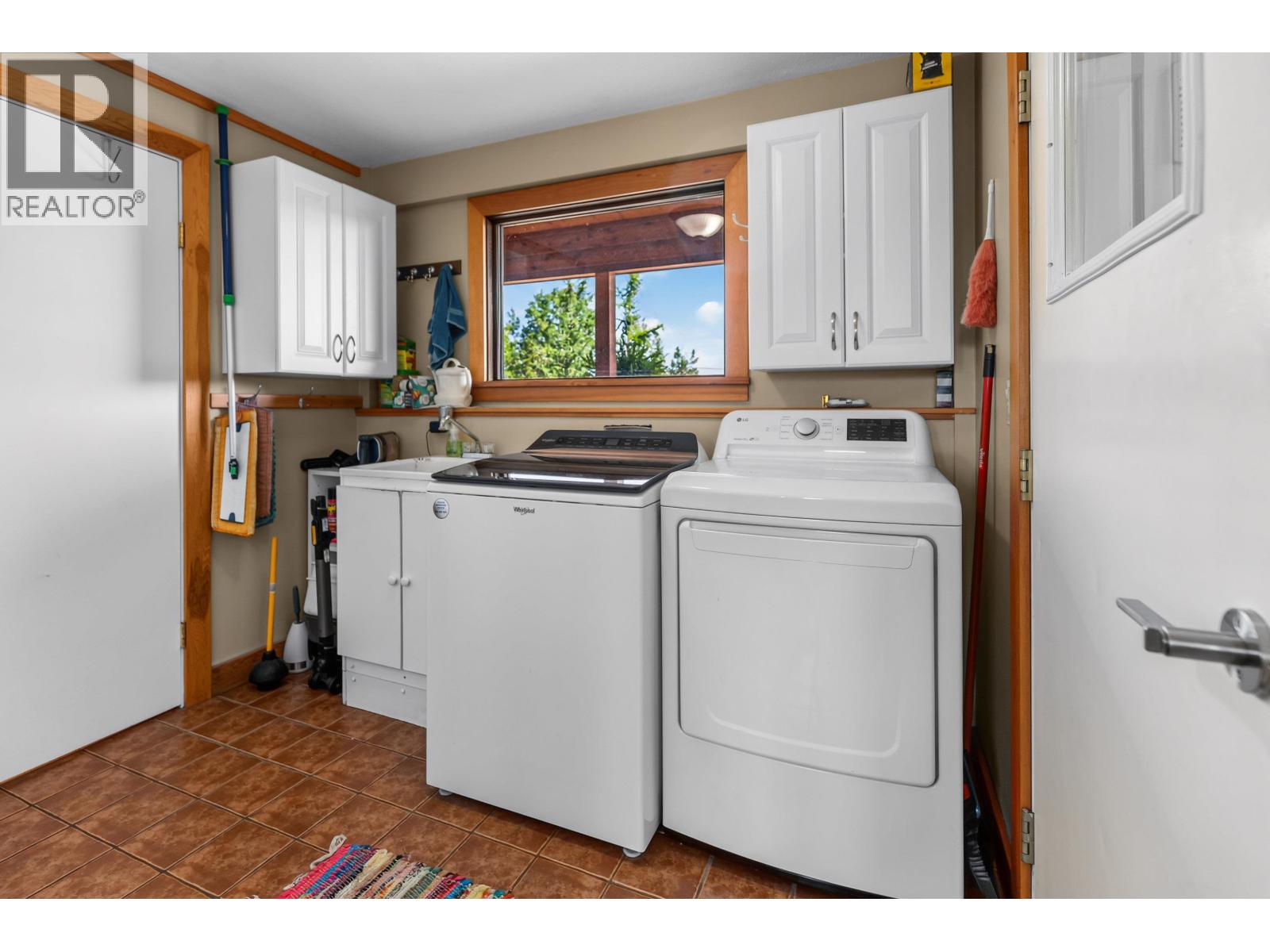 1036 Sackner Road Property Photo 17