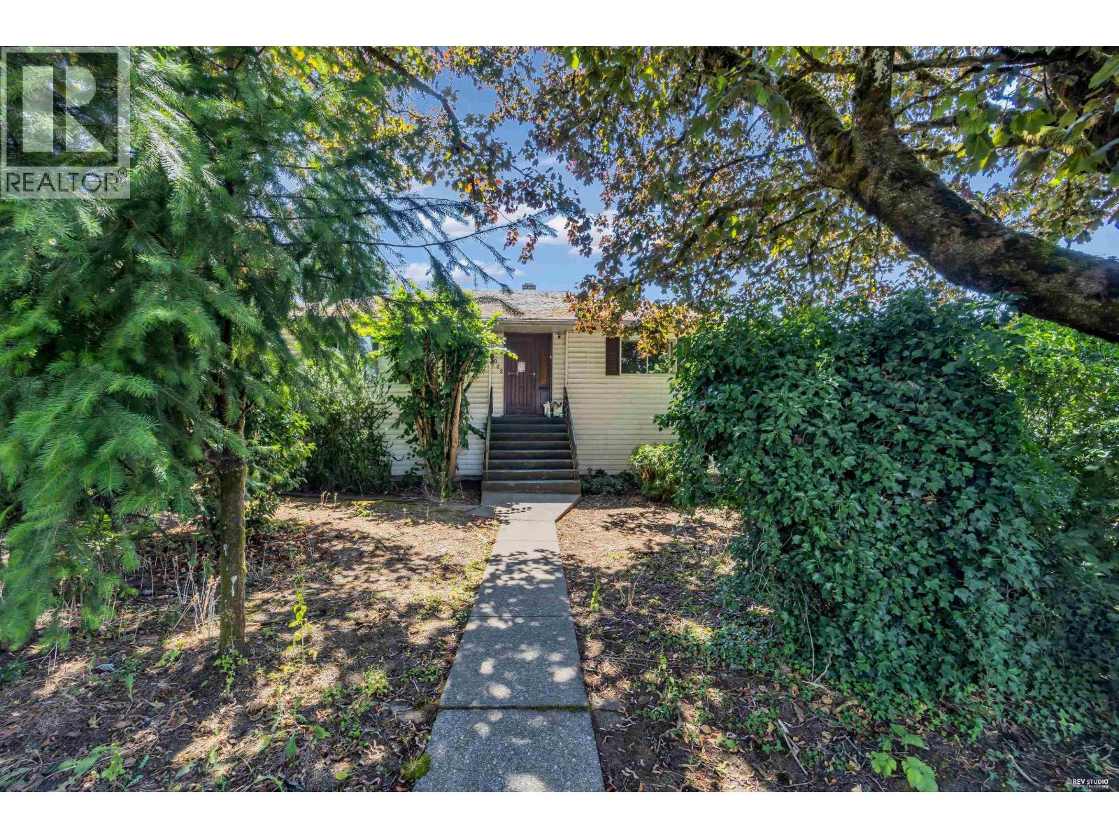 3822 Kincaid Street Property Photo 4