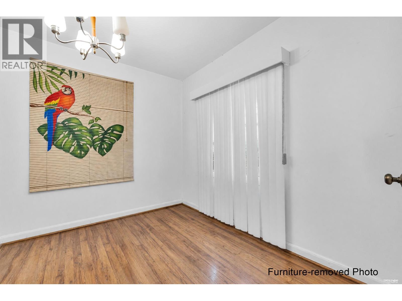3822 Kincaid Street Property Photo 7