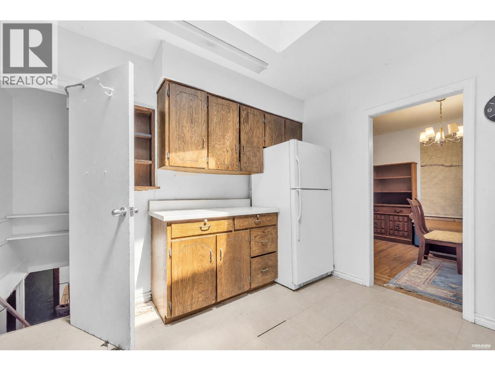3822 Kincaid Street Property Photo 10