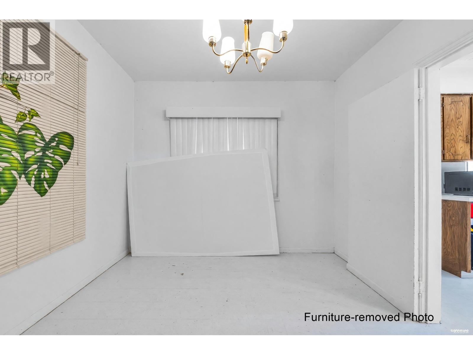 3822 Kincaid Street Property Photo 13