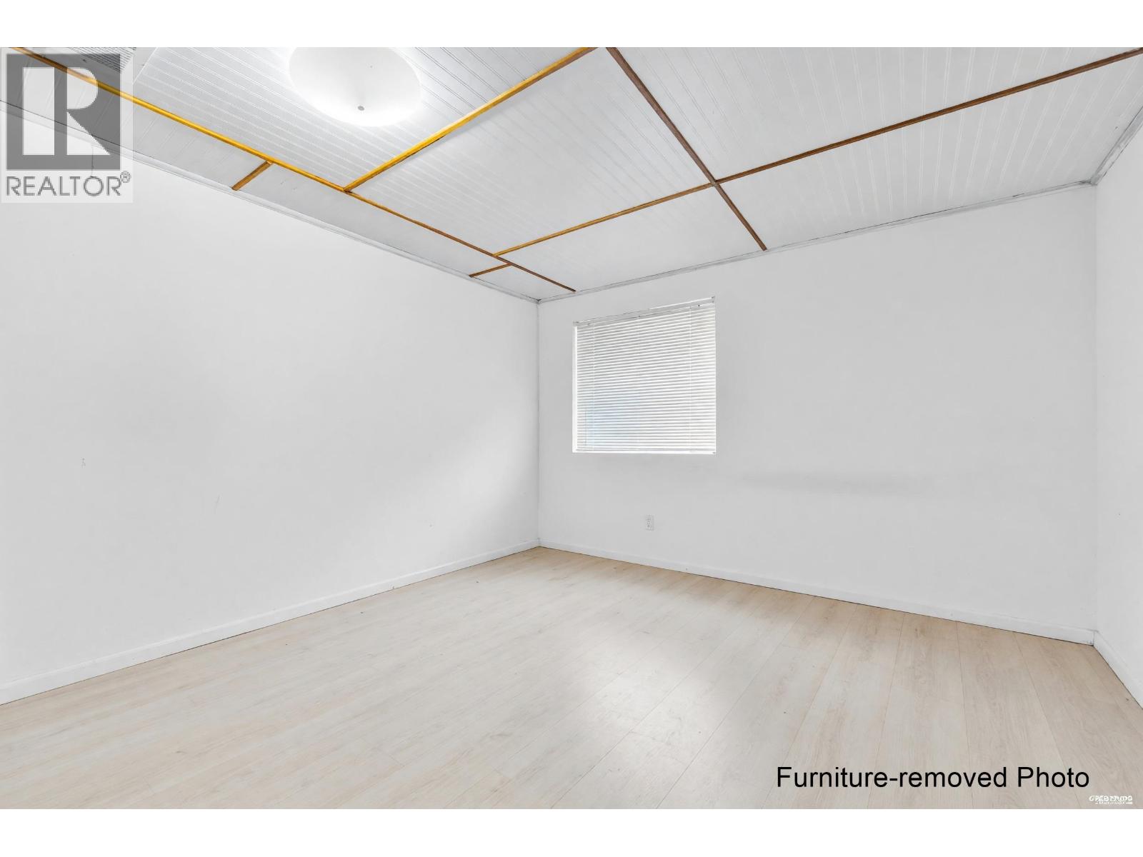 3822 Kincaid Street Property Photo 14