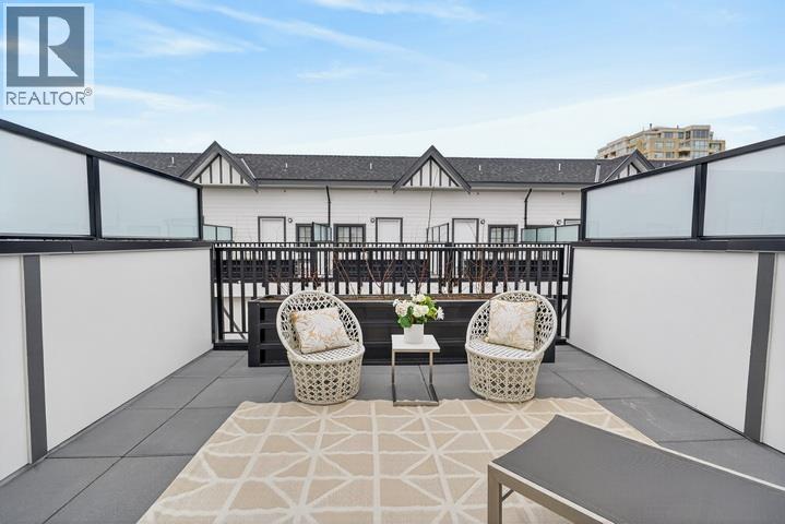 4 8977 Spires Road Property Photo 17