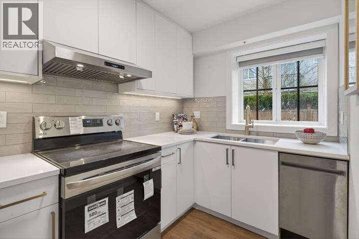 14 8977 Spires Road Property Photo 6