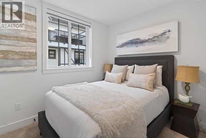 16 8977 Spires Road Property Photo 11