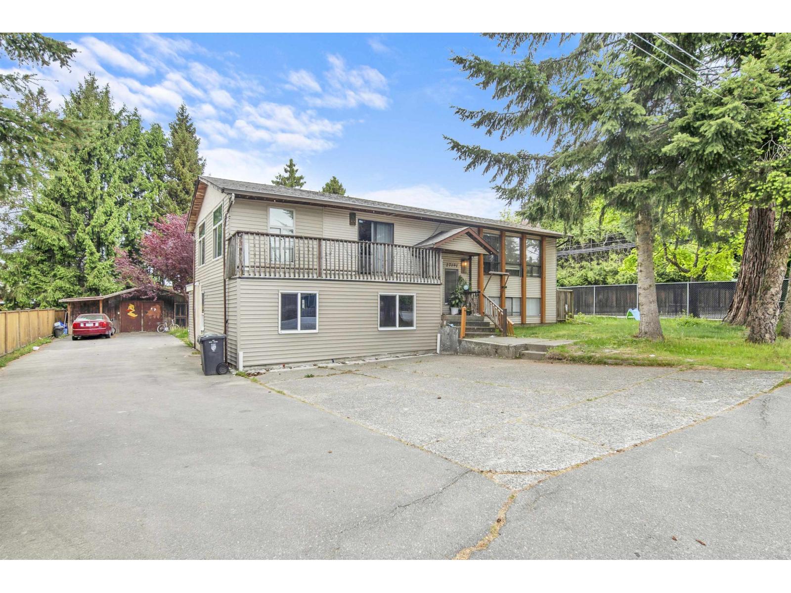 27191 28a Avenue Property Photo 1