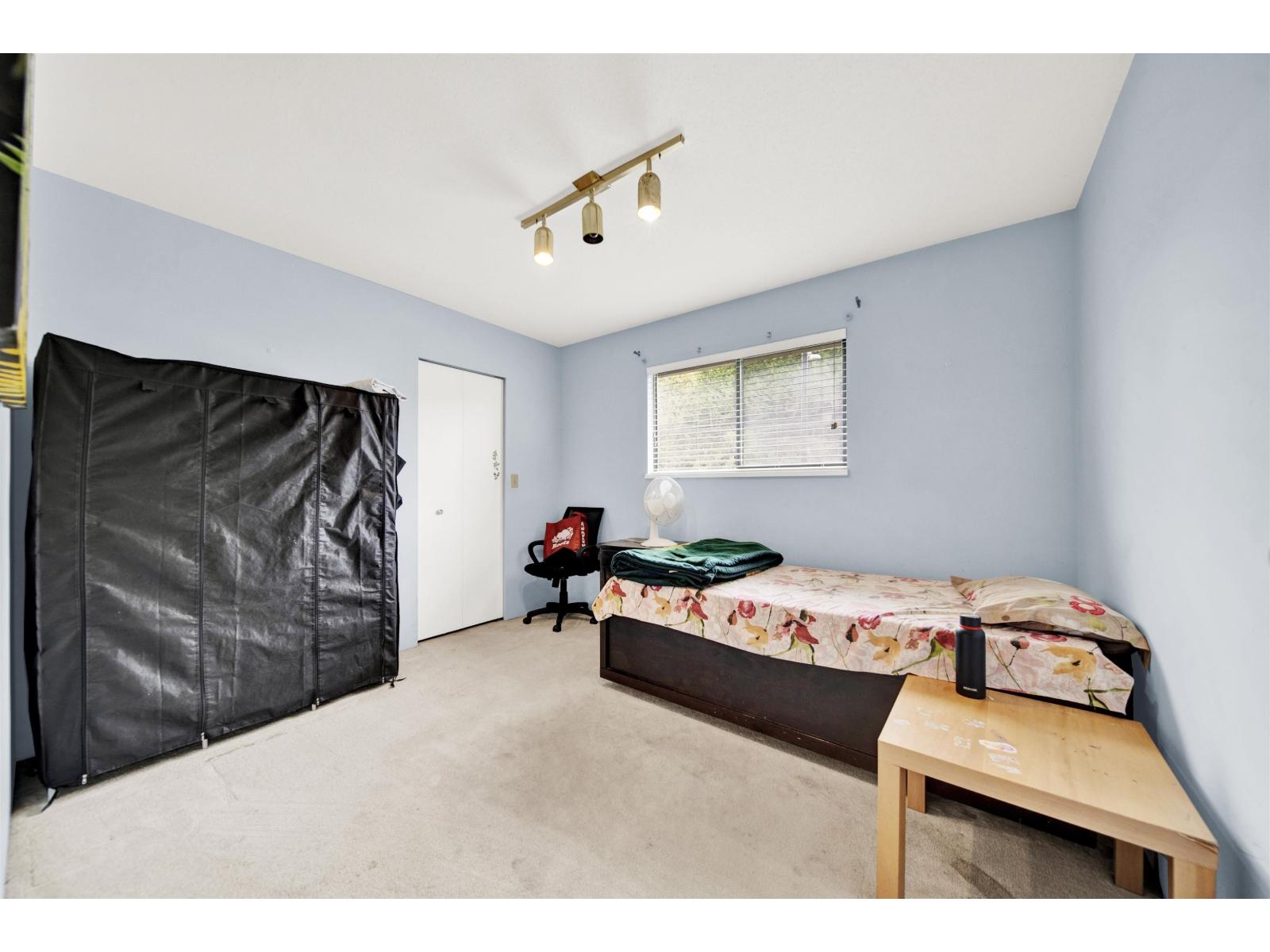 27191 28a Avenue Property Photo 14